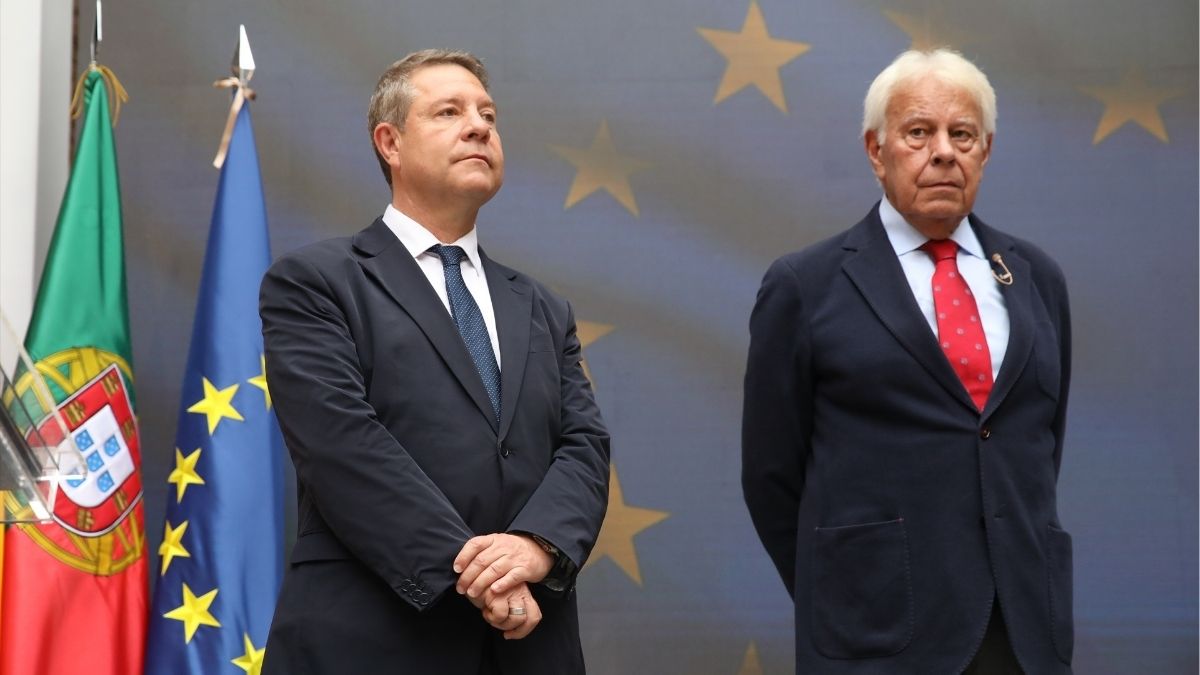 Page dice que Felipe González es de las personas «que más quiere al PSOE»