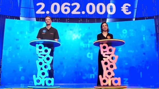 Encuesta | ¿Quién cree que va a ganar el bote de 'Pasapalabra', Manu o Rosa?