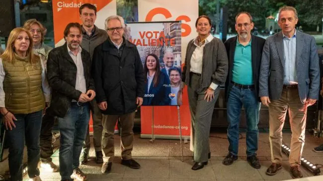 Trápaga presenta en Valladolid la campaña de Ciudadanos y reivindica una tercera vía