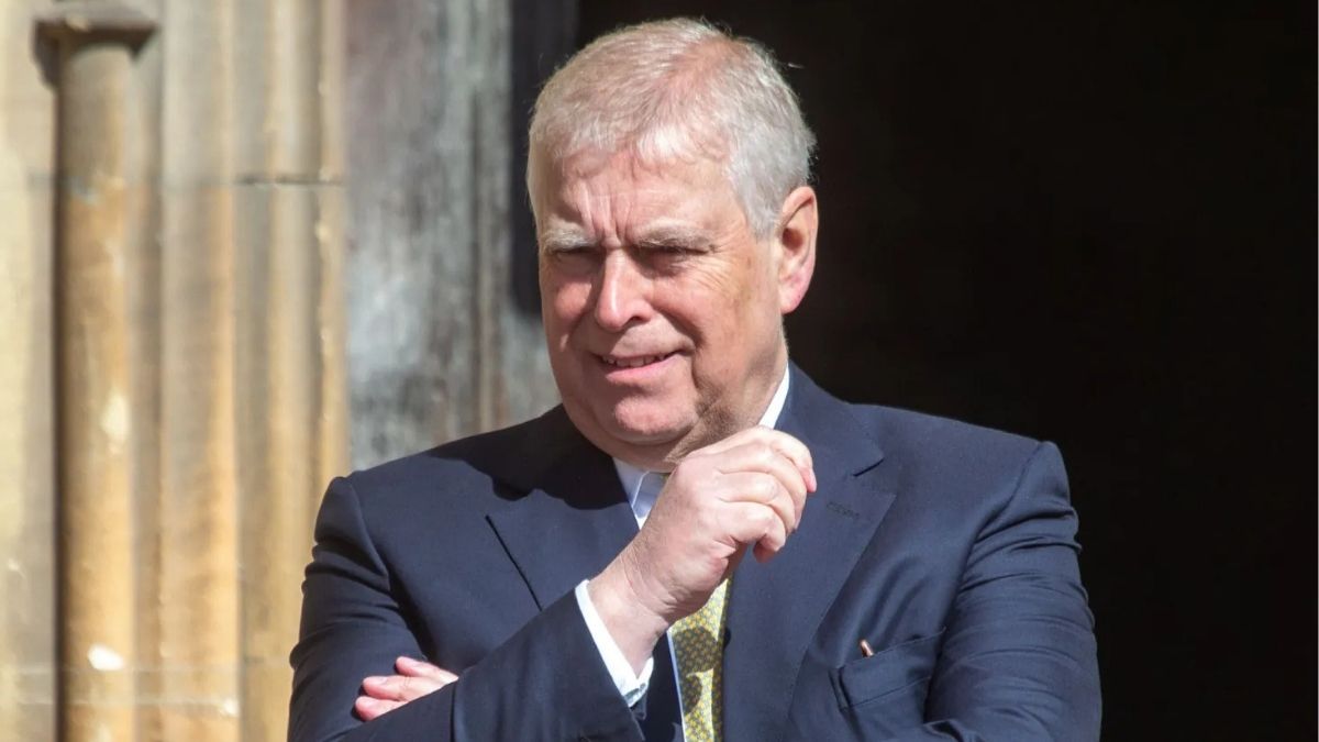 La Policía detiene al hermano de Carlos III de Inglaterra por «mala conducta» en cargo público