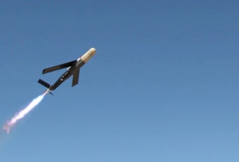 Coyote, el aparato que echa un pulso en el aire a enjambres de drones y los desarma sin disparar