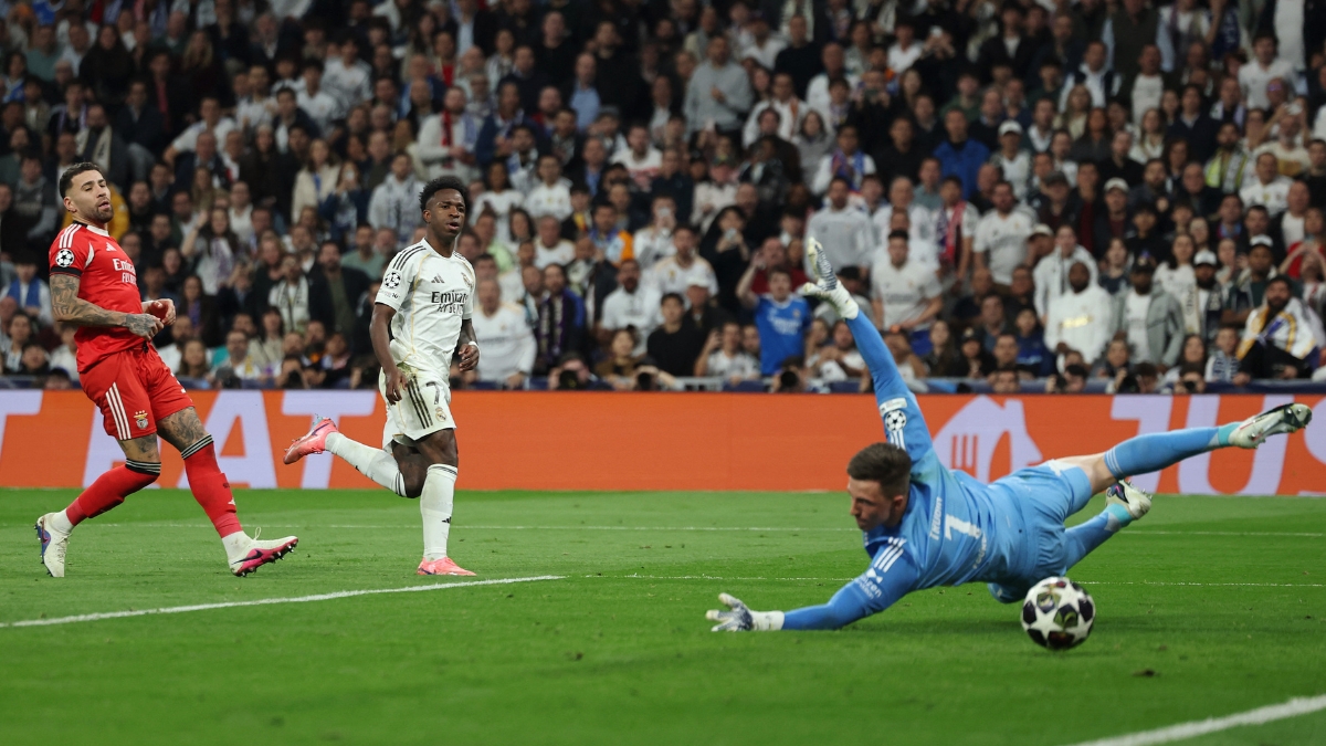 El Madrid resiste al Benfica y se apunta al baile de los octavos