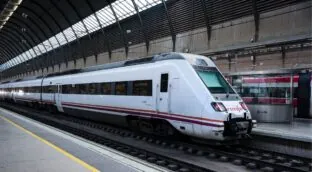 Renfe suprime los trenes Avant en Andalucía y sólo mantiene dos rutas de media distancia