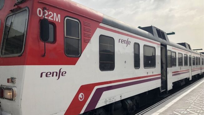 Renfe mantiene por tercer día la suspensión de trenes con origen o destino Vigo por el temporal