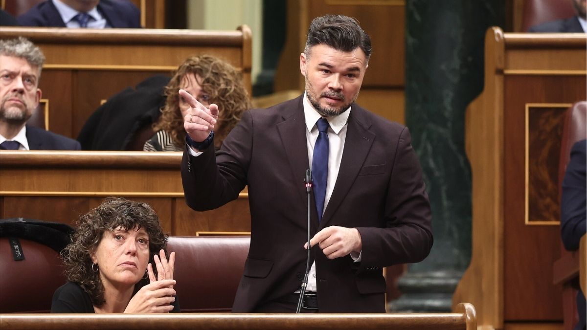 Rufián defiende hacer algo diferente ante PP y Vox: «Lo que viene no se para con siglas»