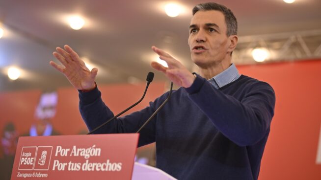Sánchez a los tecnoligarcas: «Quiten sus sucias manos de los móviles de nuestros menores»