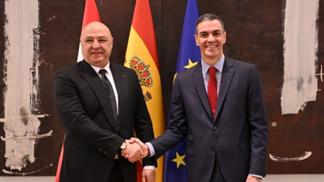 Sánchez firma con el Líbano acuerdos sobre escuelas diplomáticas, agricultura y bibliotecas