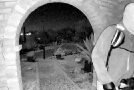 El FBI revela imágenes del secuestrador de la madre de la presentadora Savannah Guthrie