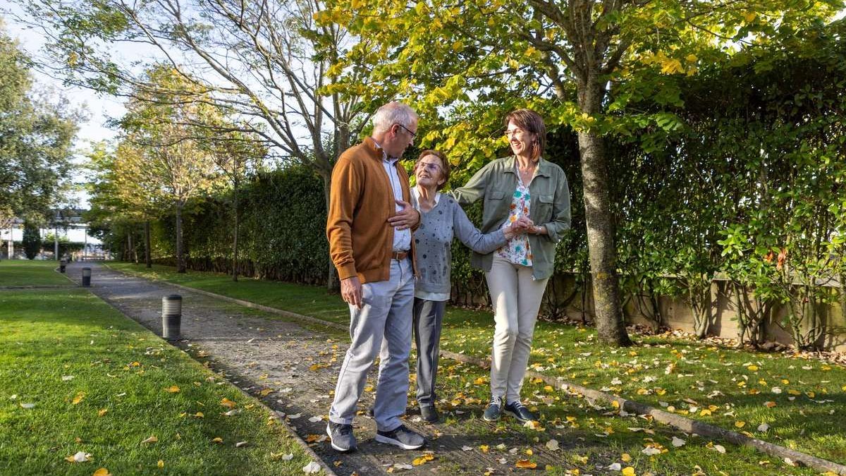 Los cuidadores no profesionales cuentan con iniciativas de apoyo y formación en España
