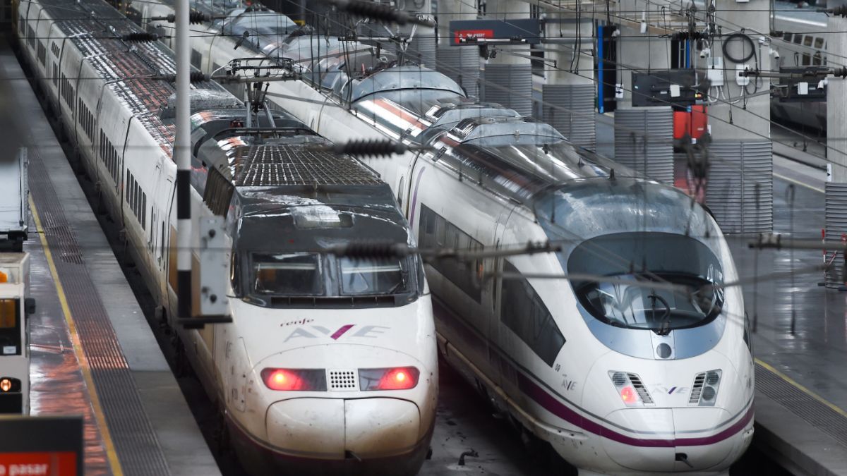 Los sindicatos mantienen la huelga de trenes en febrero tras la tercera reunión con Puente