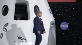 Trump ordena publicar archivos sobre la vida extraterrestre tras creer Obama que existe