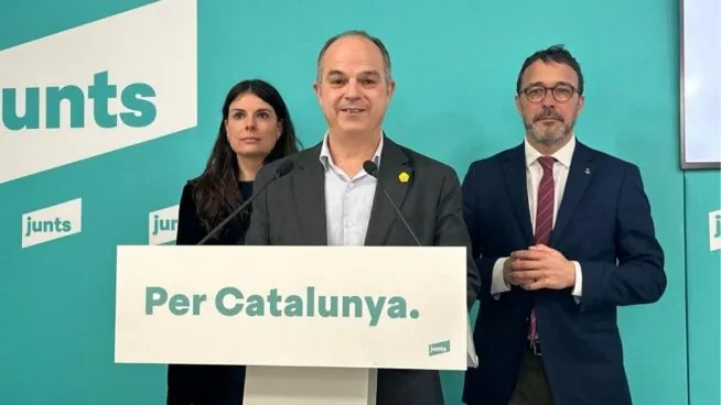 Junts pide la comparecencia urgente de Illa en el Parlament por el «colapso» en Cataluña