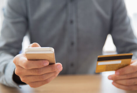 Ocho de cada diez españoles se plantean cambiar de banco por falta de transparencia