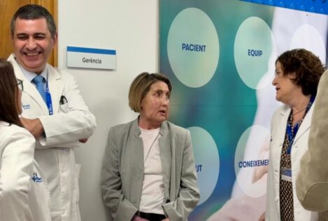 Vall d'Hebron completa el primer trasplante de cara del mundo con una donante de eutanasia