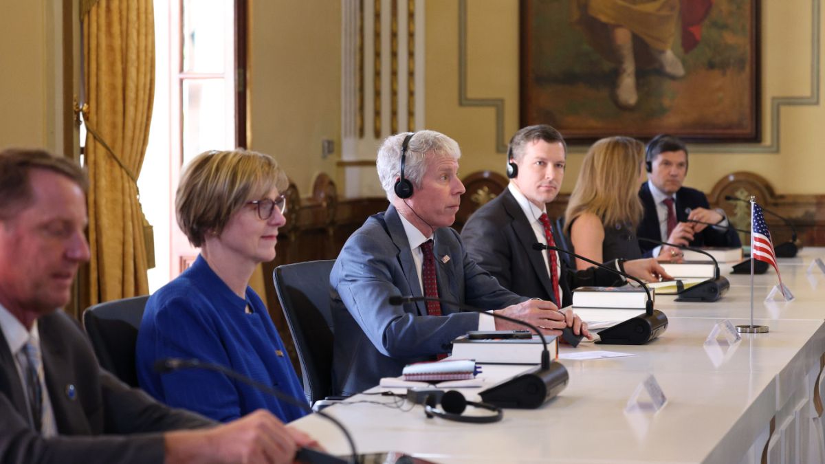 Venezuela anuncia una «asociación productiva» a largo plazo con EEUU