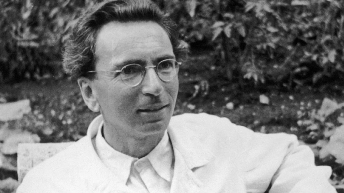 Viktor Frankl, psiquiatra, ya desveló en 1946 el secreto de la vida plena: «El ser humano no busca la felicidad, sino una razón para ser feliz»
