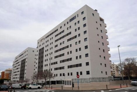 Dos adjudicatarios de viviendas públicas investigadas de Alicante renuncian a las casas