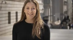 VÍDEO | Ester Muñoz: «Acabaremos con el sanchismo»