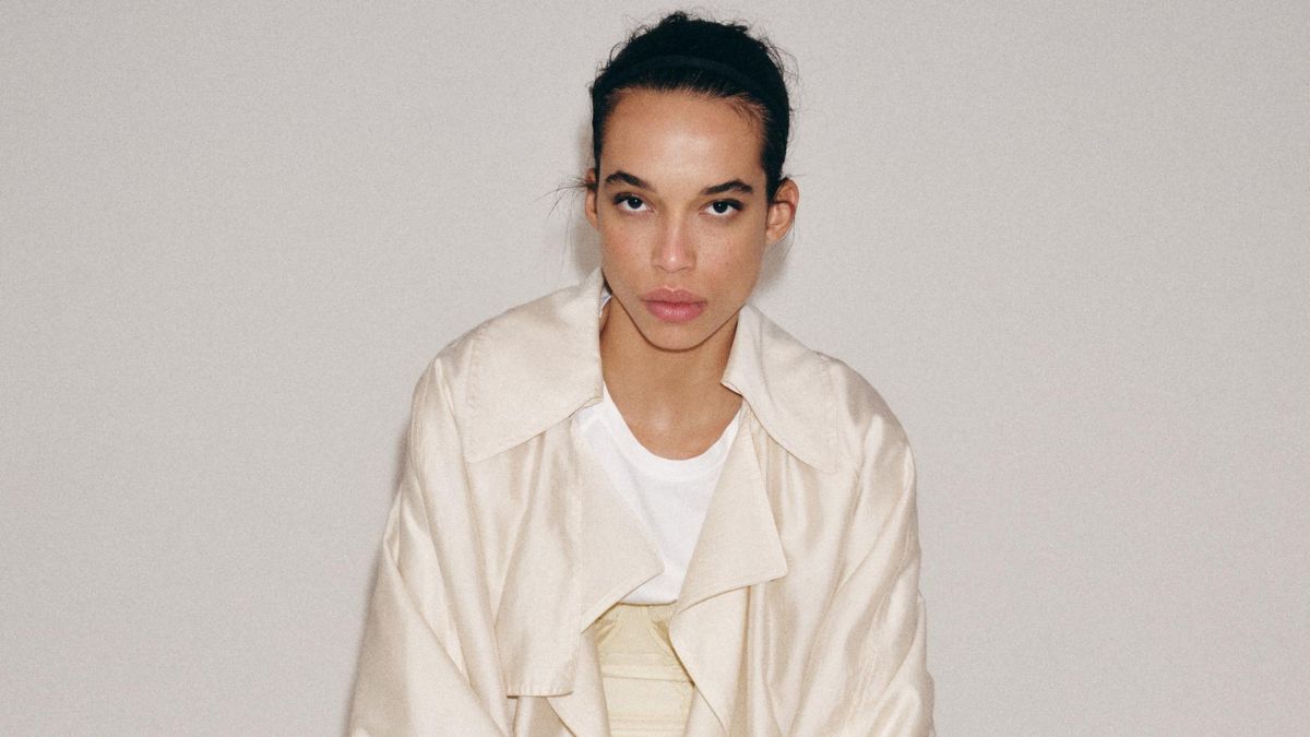 Adiós a las sandalias abiertas: los nuevos zapatos tendencia en Zara y Mango en 2026 son los ‘mules’ sin ninguna duda