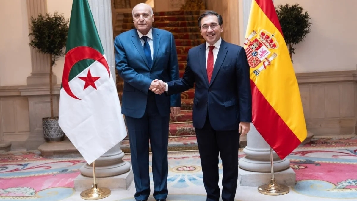 Nueva polémica en el Consulado español de Argel ante la sospecha de una firma irregular