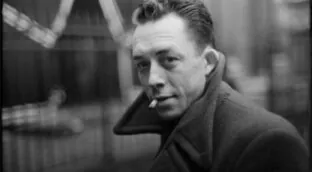 Albert Camus, filósofo y premio Nobel: «La felicidad no está en llegar a la cima o en el resultado final, sino en el esfuerzo»