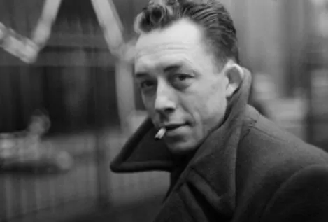 Albert Camus, filósofo y premio Nobel: «La felicidad no está en llegar a la cima o en el resultado final, sino en el esfuerzo»