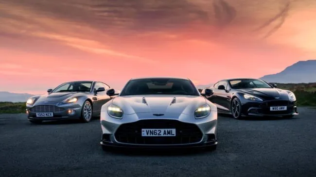 El Aston Martin Vanquish cumple 25 años: pasa de un coche problemático a mito indiscutible