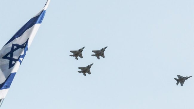 Israel asegura que tiene planes para al menos tres semanas más de ataques contra Irán