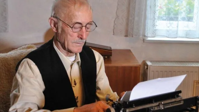 Hermann Hesse, escritor y premio nobel, sobre la clave para ser feliz: «Ser auténtico tiene un coste, pero también una recompensa»