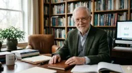 Bessel van der Kolk, psiquiatra: «Lo más importante para ser feliz es poder sentirse seguro con otras personas»