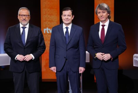 Martínez defiende su candidatura y Mañueco lo señala: «Solo aparecen en campaña electoral»