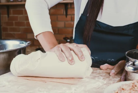 Con los pies en la masa