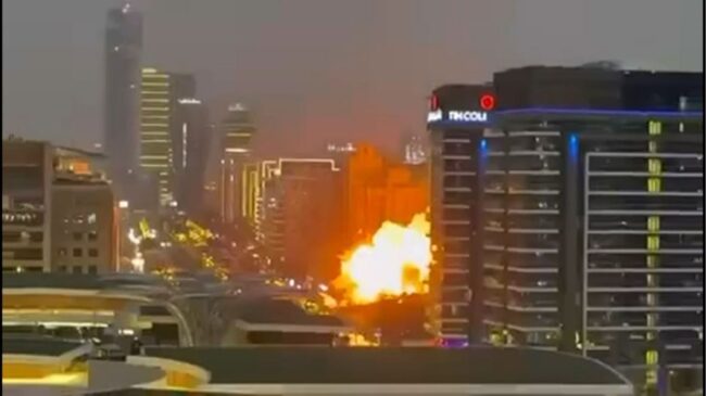 Irán anuncia la suspensión de sus bombardeos a los países vecinos del Golfo Pérsico