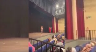 Una concejal del PP dimite tras interrumpir un acto del 8-M por ser «demasiado feminista»