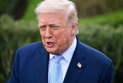 Trump amenaza con atacar centrales eléctricas si Irán no abre Ormuz en 48 horas