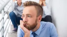 David Gómez, psicólogo, sobre la presión social de la felicidad: «Si no estás feliz parece que molestas»