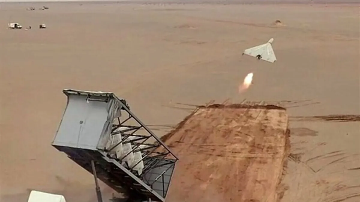 Irán asegura que ha atacado un importante buque de EEUU en el puerto de Salalá