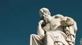 Epicteto, filósofo clave del estoicismo, ya avisó a sus 53 años: «No hables de las personas para criticarlas, elogiarlas o compararlas»