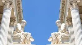 Epicteto, filósofo, sobre la felicidad: «No pretendas que las cosas ocurran como tú quieres, sino que se produzcan tal como se producen»