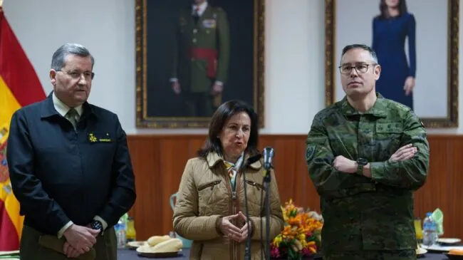 España descarta participar en la misión de la UE para mantener abierto el estrecho de Ormuz