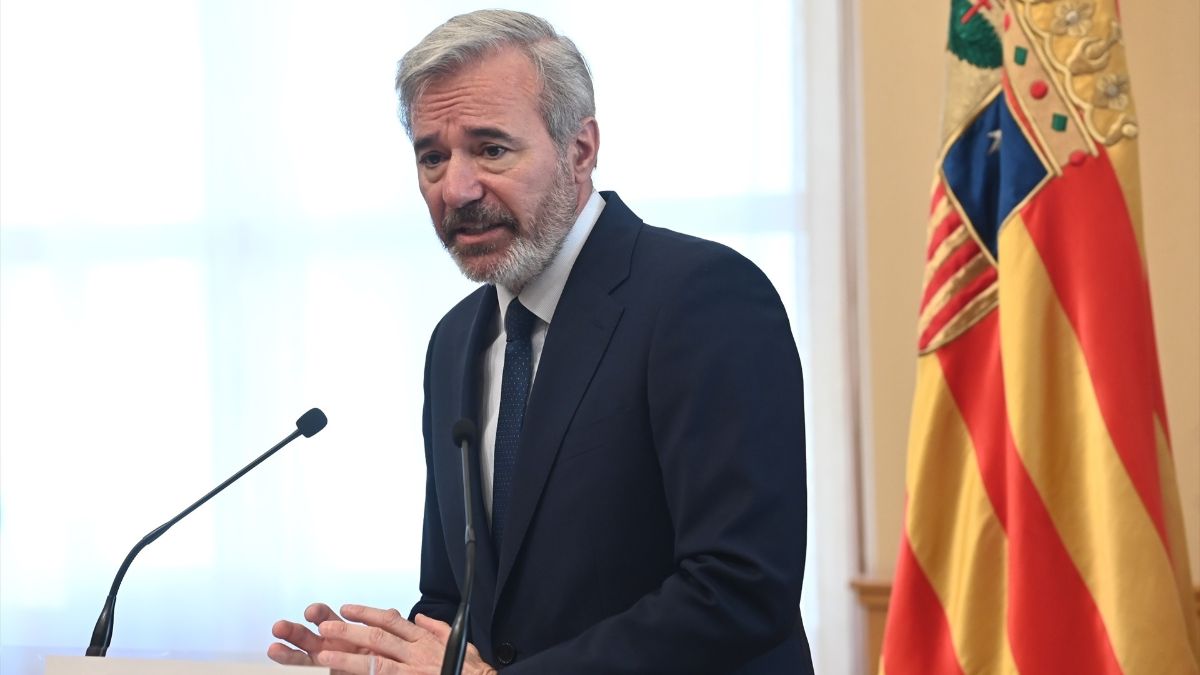 Azcón admite que comparar el físico de Montero y Alegría fue un error: «Pido disculpas»