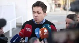 El juez aplaza las declaraciones de Errejón y Mouliaá a abril por la querella de calumnias