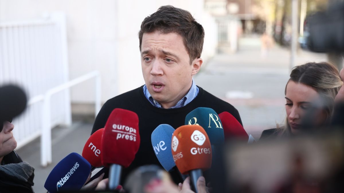 El juez aplaza las declaraciones de Errejón y Mouliaá a abril por la querella de calumnias