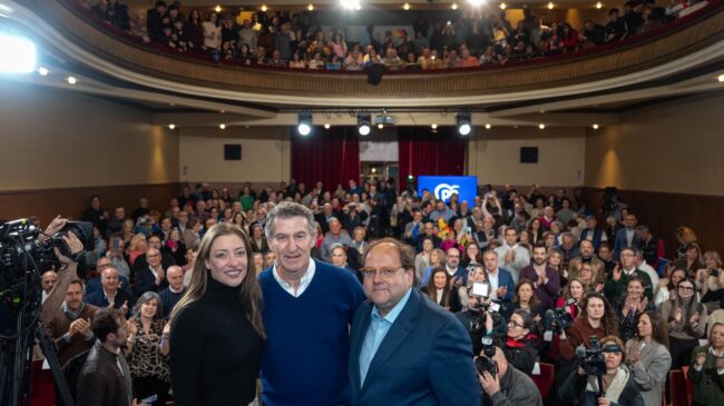 Feijóo califica de «estafa» que Vox vote con el PSOE contra Guardiola: «Está sin rumbo»