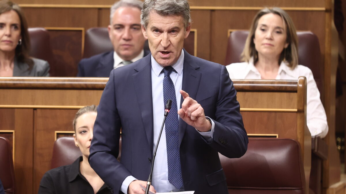 El PP exige a Sánchez que pida permiso al Congreso para enviar un barco a la guerra