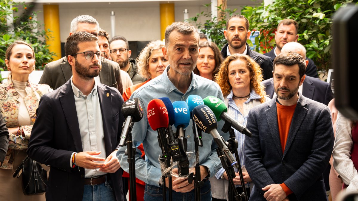 IU se abre a un pacto con Podemos en Andalucía, pero sin ofrecer puestos destacados