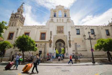 El sector turístico prevé una Semana Santa similar a 2025 en el contexto de la guerra en Irán