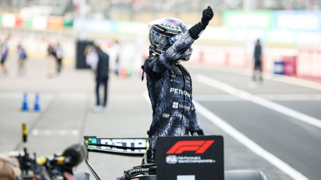 La fortuna sonríe a Antonelli en Japón y Alonso cumple la misión de Aston Martin