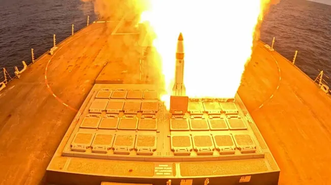 Los ucranianos se echan las manos a la cabeza al ver cómo operan los americanos en Irán