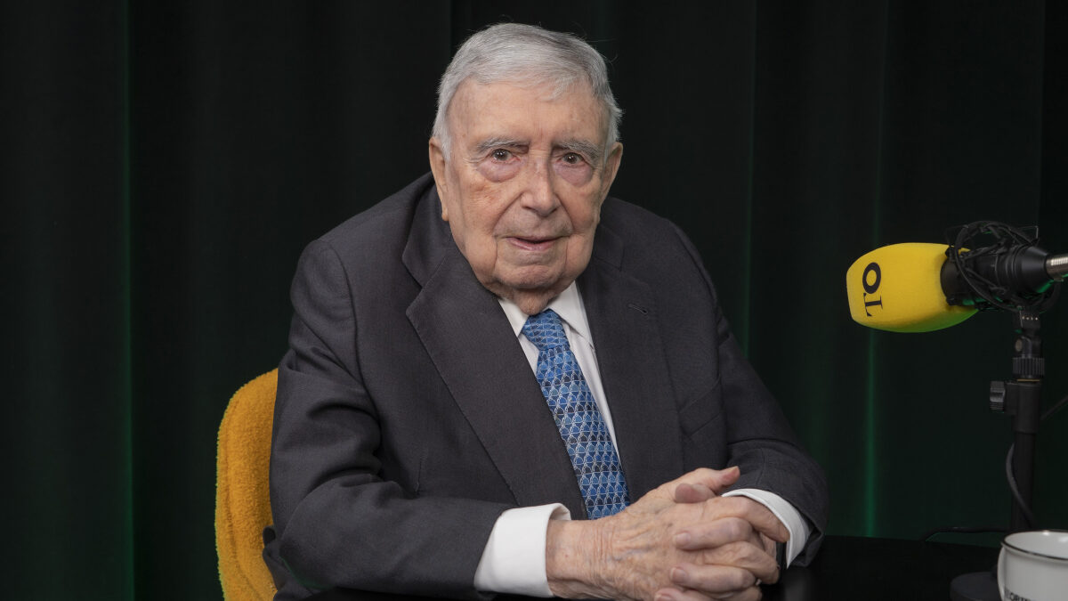 Luis María Anson: «La situación sería parecida a la del 36 si no estuviéramos en Europa»